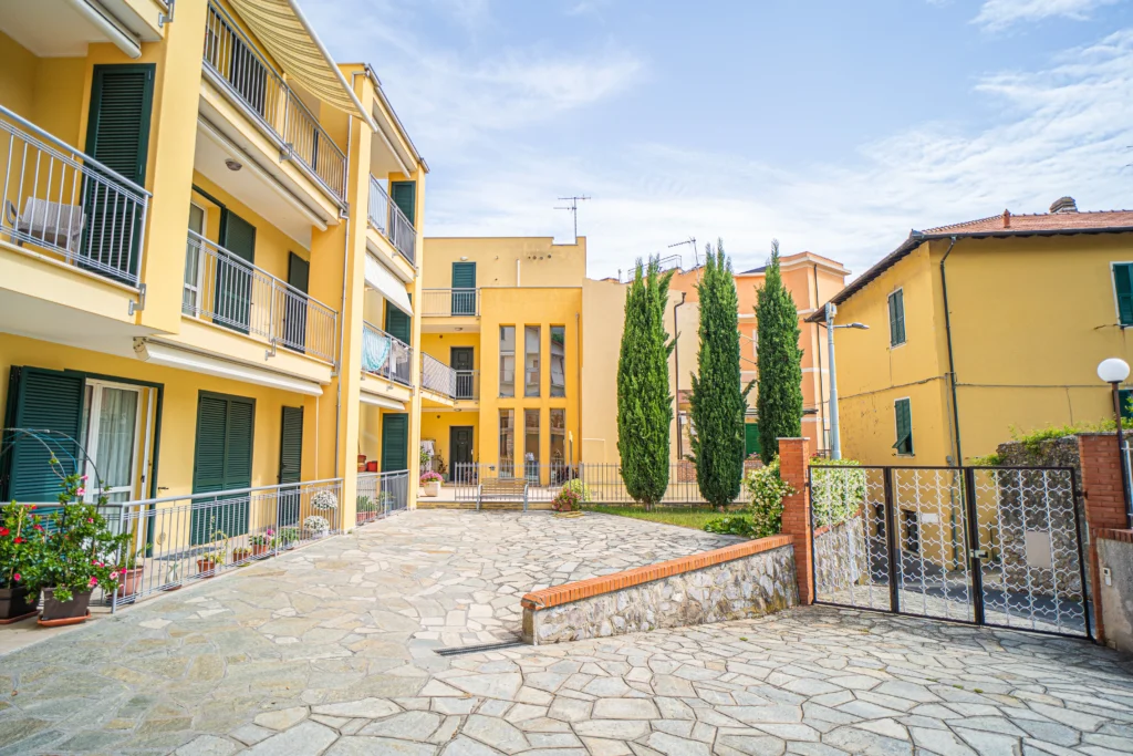 Il borgo sul mare Il borgo sul mare